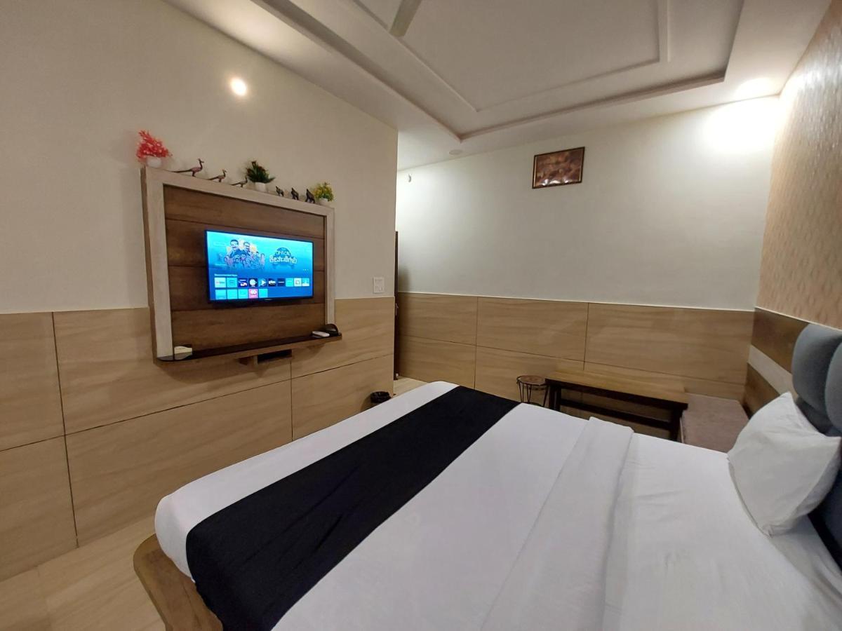 Taj Nice Point Manage By Taj Sunrise Group Agra  Exterior photo