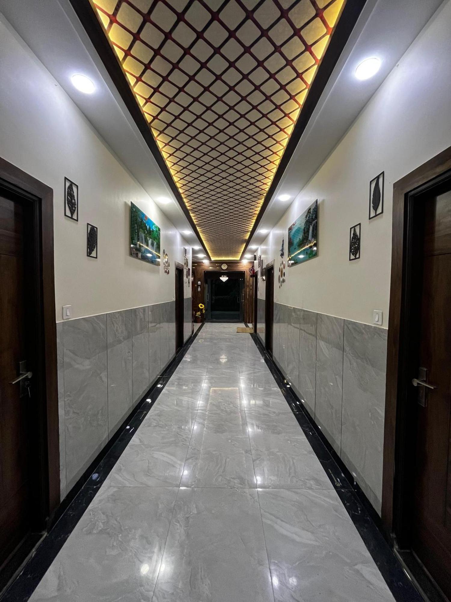 Taj Nice Point Manage By Taj Sunrise Group Agra  Exterior photo